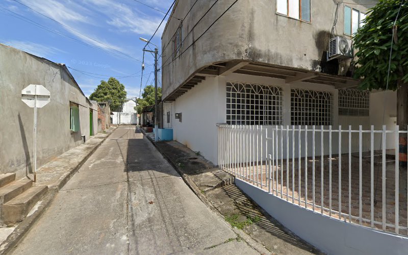 Iglesia Bautista La Aljaba de Dios - Iglesia en Barrancabermeja