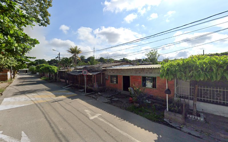 Iglesia Católica Nuestra señora de la Paz. - Iglesia en Barrancabermeja