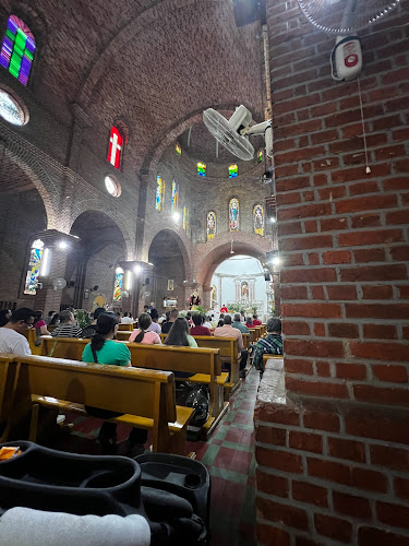 Iglesia central Barrancabermeja - Iglesia en Barrancabermeja