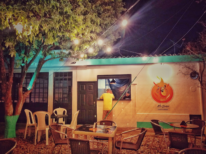 Alta Llama Sliders &#038; Burgers - Restaurante de comida rápida en Barrancabermeja