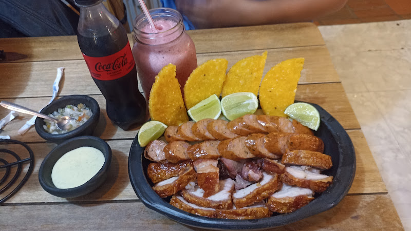 Carnudos Grill - Restaurante en Barrancabermeja