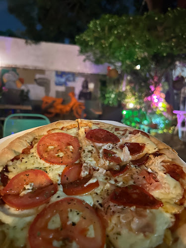 Tico's Resto Bar - Bar restaurante en Barrancabermeja