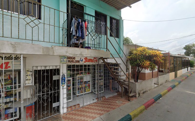 Drogueria y Variedades La Placita - Farmacia en Barranquilla