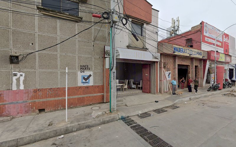 EMT - ESTIBAS Y MADERAS EL TRIUNFO LTDA. - Tienda de suministros para trabajar la madera en Barranquilla