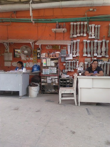 Resinaplast Pintumax Ltda, somos los propios guerreros - Ferretería en Barranquilla