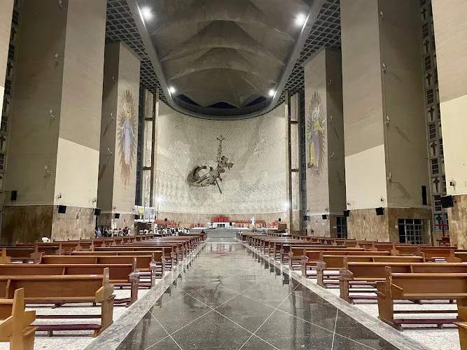 CATEDRAL METROPOLITANA MARÍA REINA Y AUXILIADORA DE BARRANQUILLA - Iglesia católica en Barranquilla