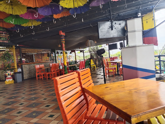 Restaurante la paila del rio - Restaurante en Barranquilla