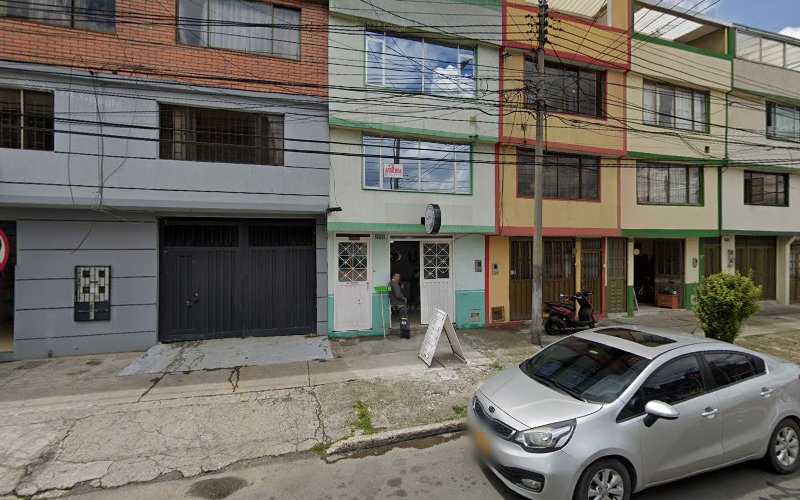 DEMPOS DROGUERIA - Farmacia en Bogotá