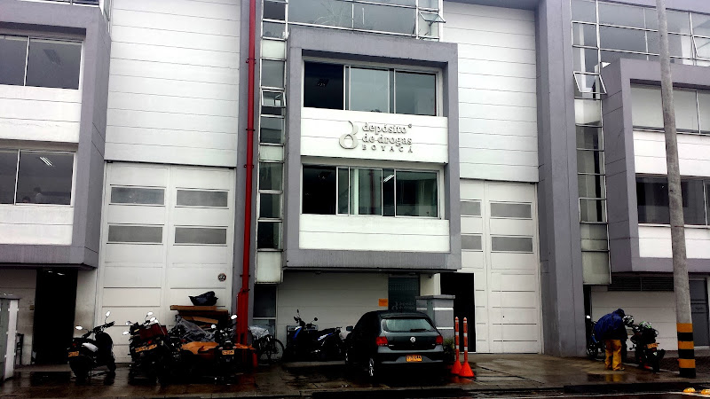 Depósito de Drogas Boyacá - Bodega en Bogotá