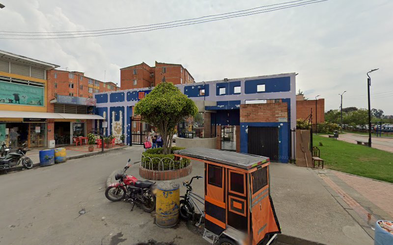 Drogas Confamiliar Y Servicos - Farmacia en Bogotá