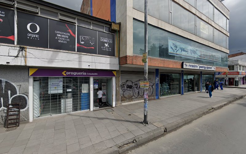 Drogueria - Tienda de comestibles, periódicos y medicamentos en Bogotá