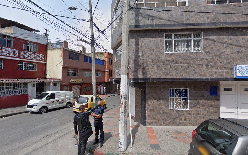 Droguería Aquifarma - Farmacia en Bogotá