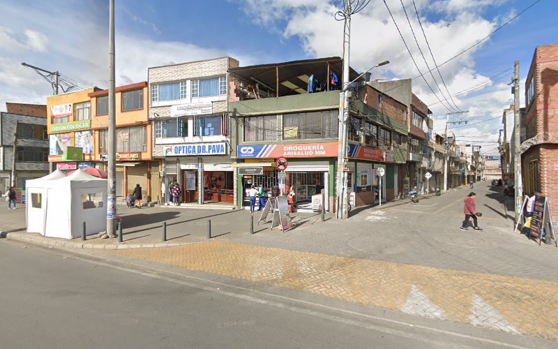 Droguería Arisalud Mm - Farmacia en Bogotá