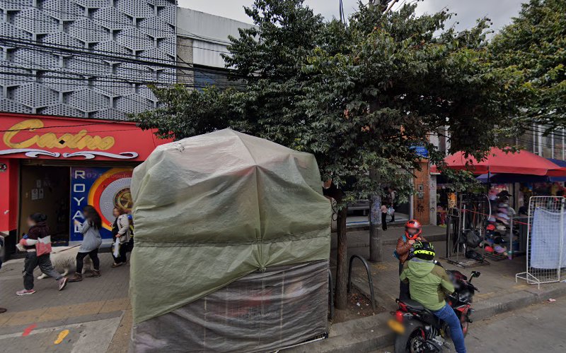 DROGUERIA CANDELARIA CENTRO - Farmacia en Bogotá