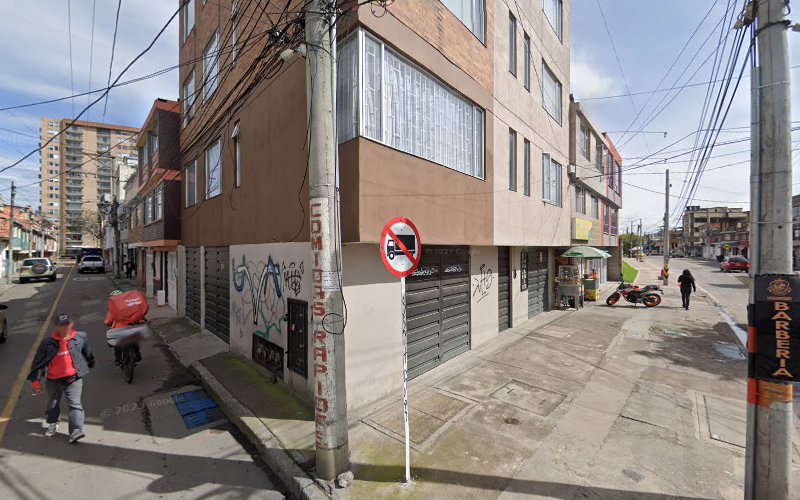 Droguería Cedro Norte - Comercio en Bogotá