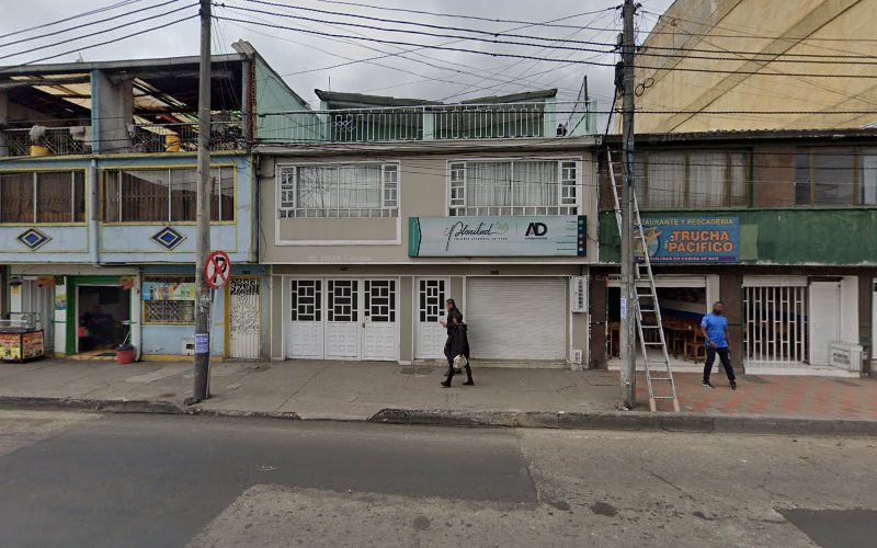 Droguería Champion - Farmacia en Bogotá