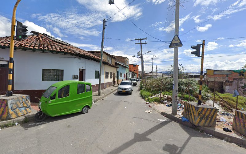 Drogueria Chiqui Farma - Farmacia en Bogotá