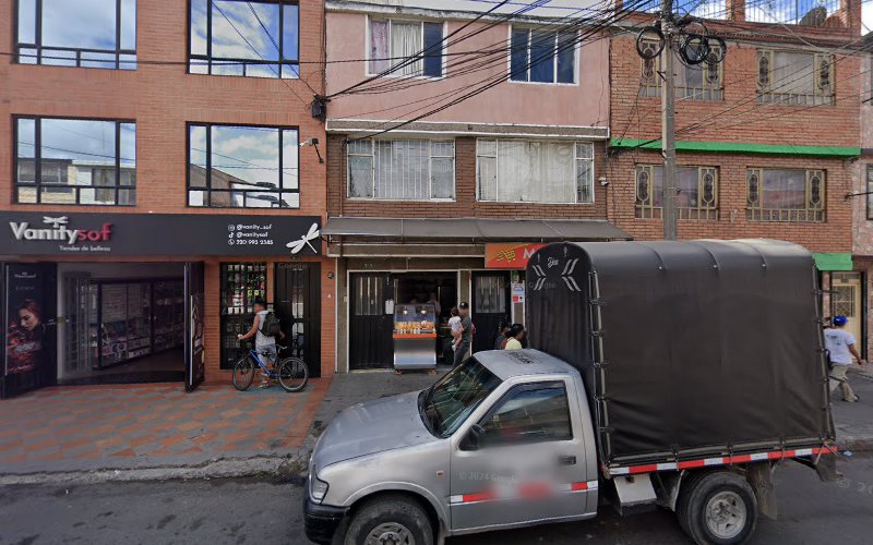 Droguería Cosme Drogas - Farmacia en Bogotá