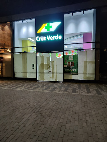 Droguería Cruz Verde Cantabria (Calle 26) - Farmacia en Bogotá