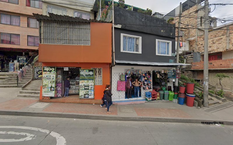 Droguería Dinafarma - Farmacia en Bogotá