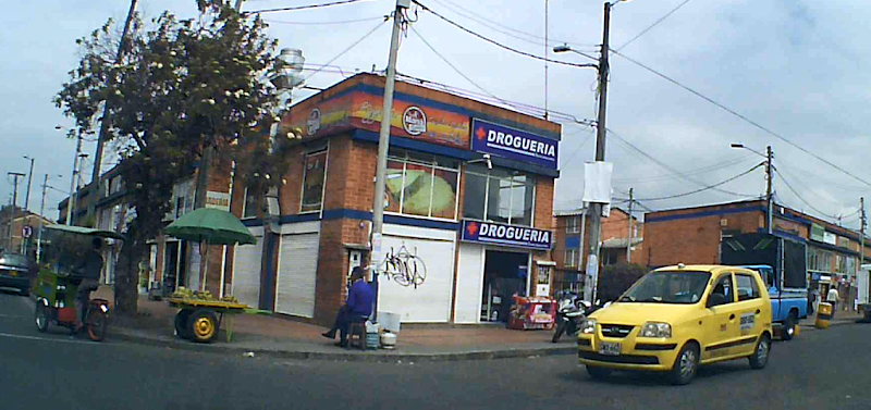 Droguería Económica de Suba - Farmacia en Bogotá