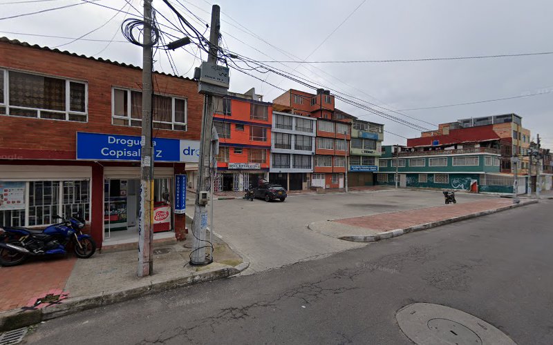 Drogueria Famiconfiar Cm - Farmacia en Bogotá