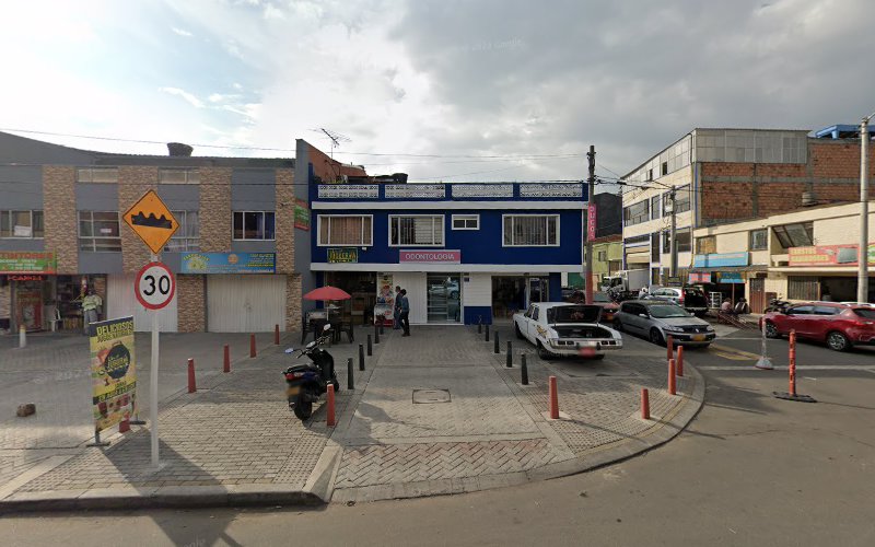 Drogueria farmadescuentos 2 - Farmacia en Bogotá