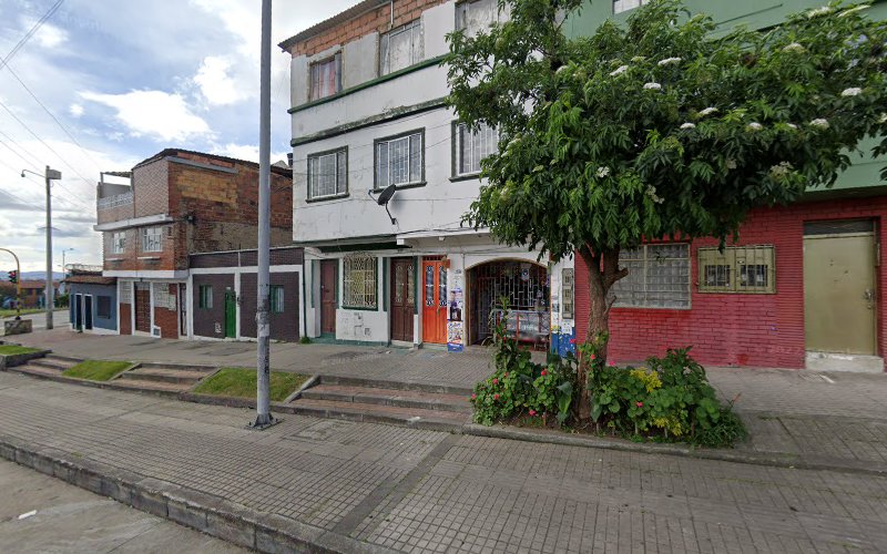 Drogueria Farmafamili Droxi - Farmacia en Bogotá