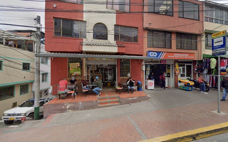 Droguería Grand Prix - Farmacia en Bogotá