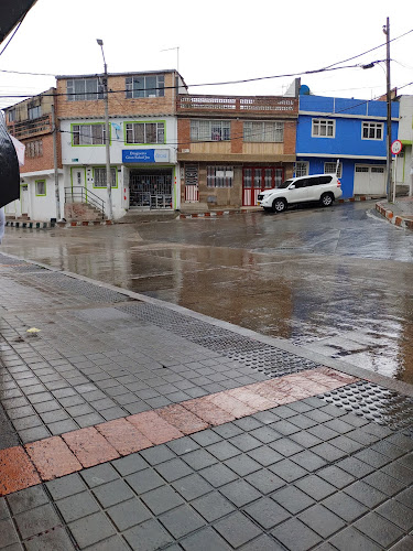 Droguería Granjas de San Pablo - Farmacia en Bogotá