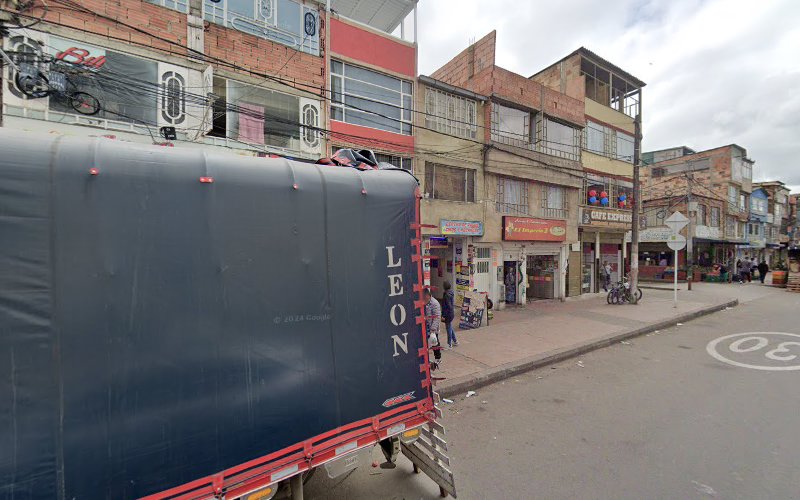 DROGUERIA ICOLFARMA PORVENIR - Farmacia en Bogotá