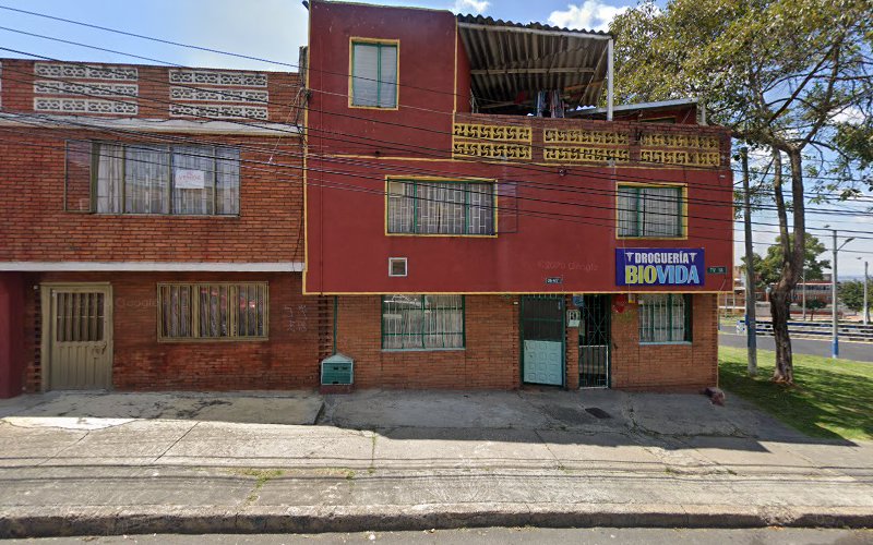 Droguería J &#038; C Montebello - Farmacia en Bogotá