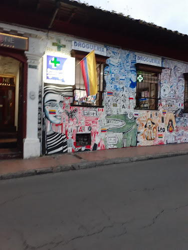 Drogueria La 4 Candelaria - Farmacia en Bogotá