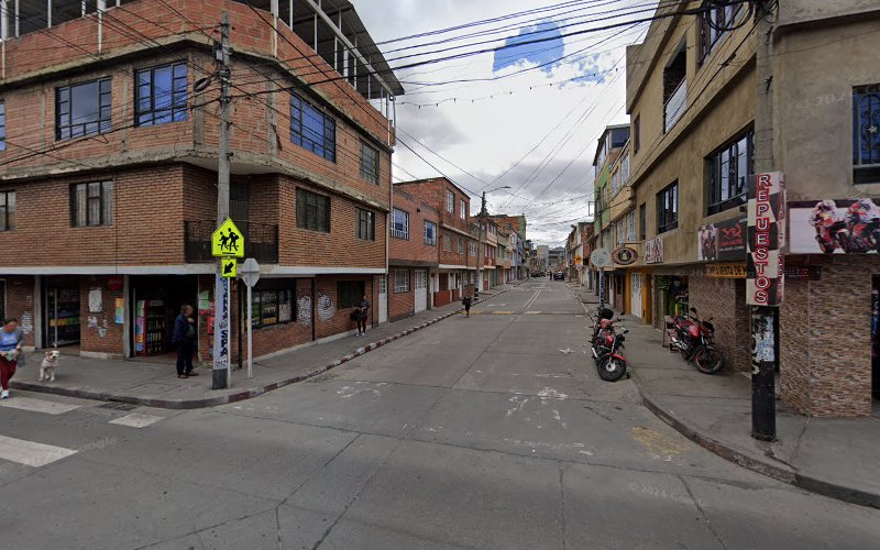 Droguería La 64 - Farmacia en Bogotá