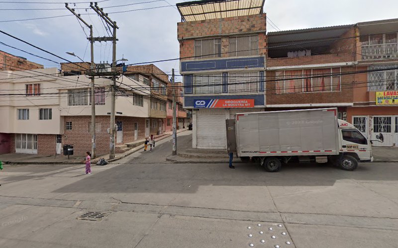 Droguería La Nuestra Mt - Farmacia en Bogotá