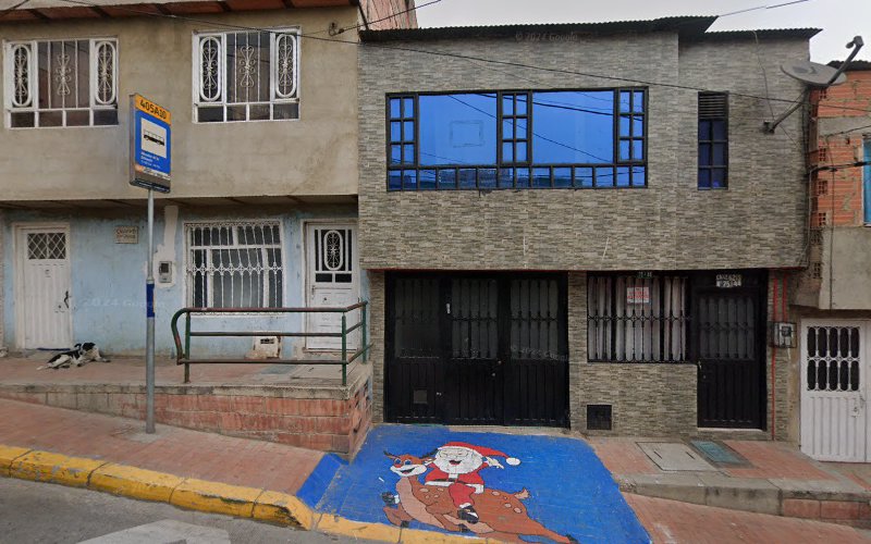 Drogueria La Original De Santo Domingo - Farmacia en Bogotá