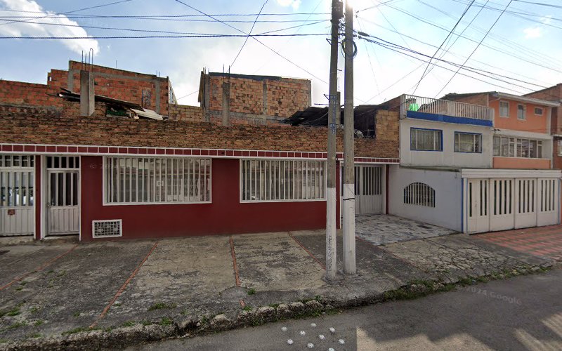 Droguería Los Sauces - Farmacia en Bogotá