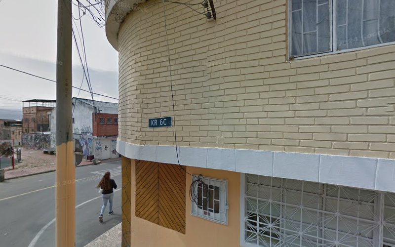 Droguería Manantial del Sur - Farmacia en Bogotá