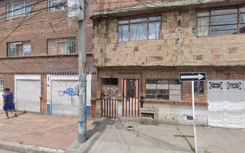 Droguería Marco Fidel S. - Farmacia en Bogotá