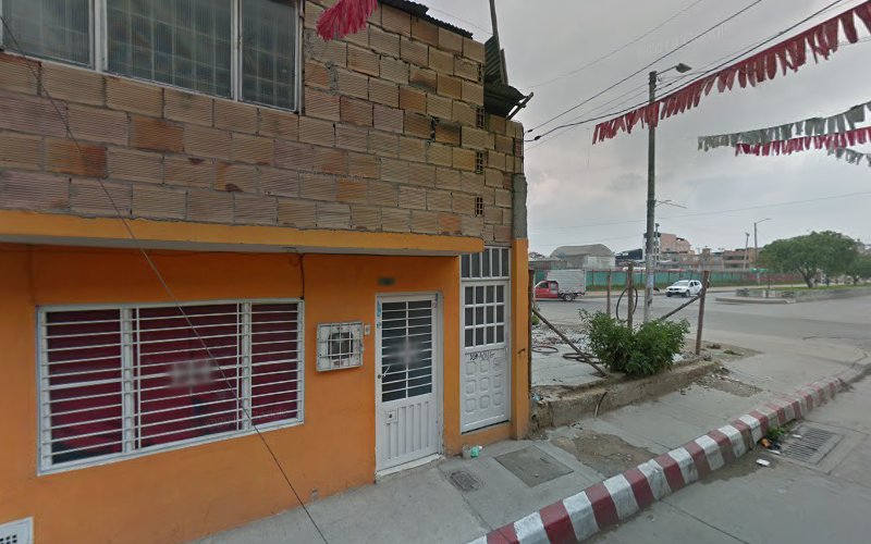 Droguería Multirrebajas U - Farmacia en Bogotá