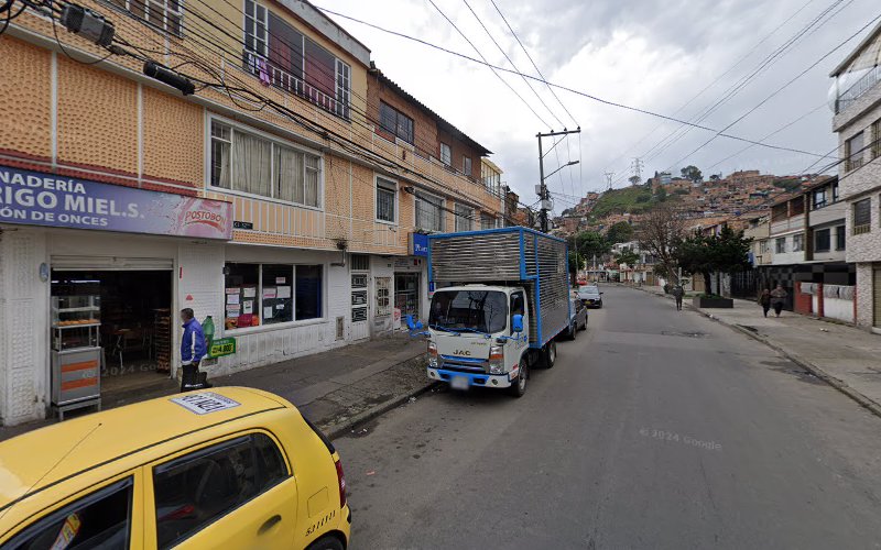 Droguería Pharma Express De La 32 - Farmacia en Bogotá