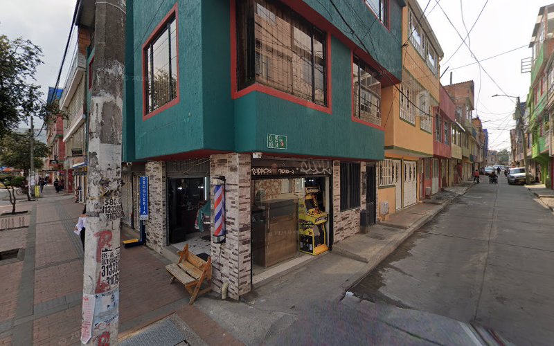 Drogueria Punto Fharma - Farmacia en Bogotá