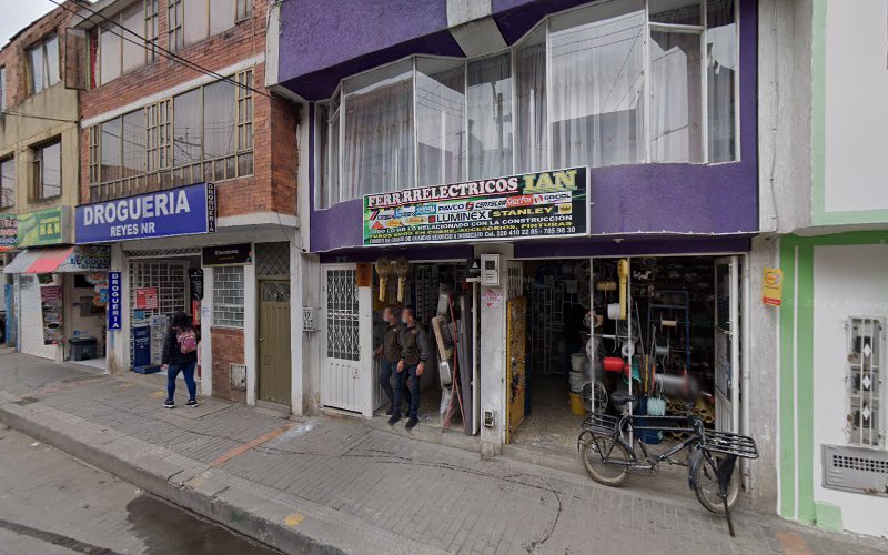 Drogueria Reyes Nr - Farmacia en Bogotá
