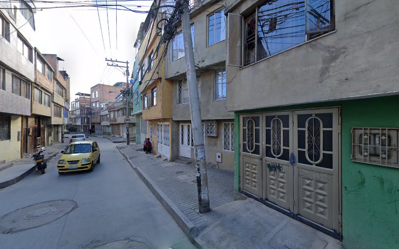 Drogueria sandufarma 2 - Farmacia en Bogotá