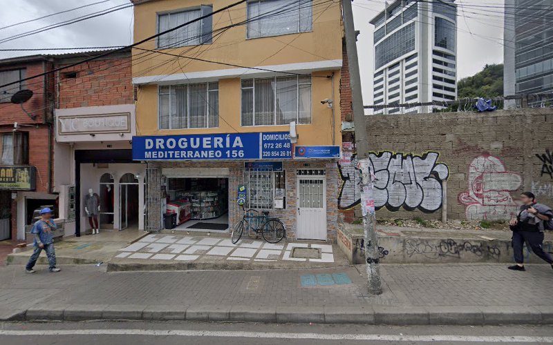 Droguería Servirebajas Norte - Farmacia en Bogotá
