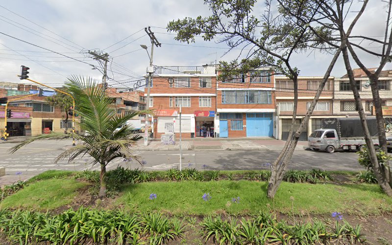 Droguería Simax 2 - Farmacia en Bogotá