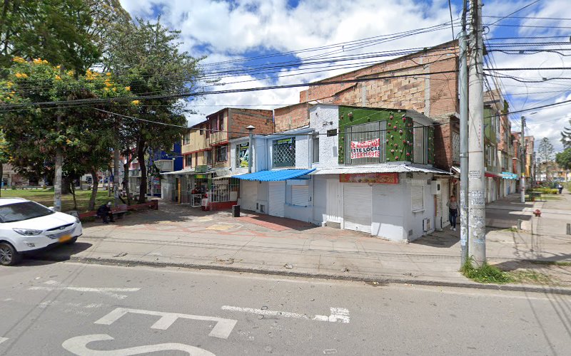 Droguería T Universal - Farmacia en Bogotá