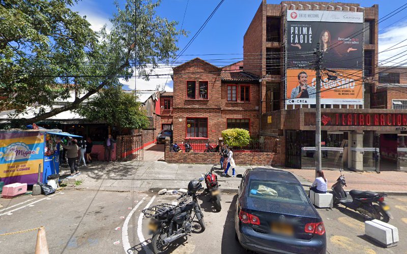 Droguería Ultramar Sucursal 4 - Farmacia en Bogotá