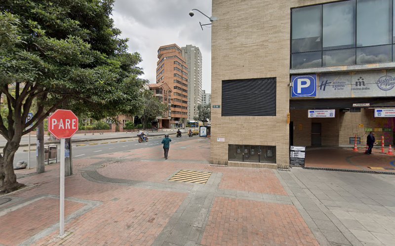 Droguería Ultramar Sucursal 9 - Farmacia en Bogotá