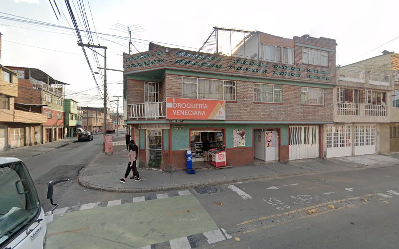 Droguería Venecia 52 - Farmacia en Bogotá